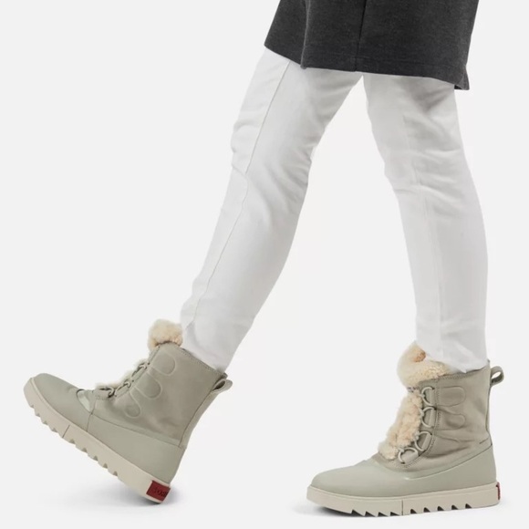 Sorel Joan of Artic next lite dove gray NWT 8.5 - Picture 7 of 10